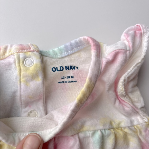 Old Navy baby girl summer time romper size 12-18 months EUC - Picture 3 of 4